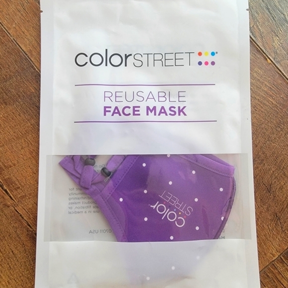 ColorStreet Bags Face Mask - Picture 2 of 6